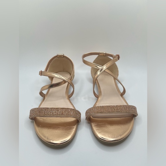 DB STUDIO Women’s Rose Gold Crisscross Strap Sandals  Size 8 - Picture 3 of 10
